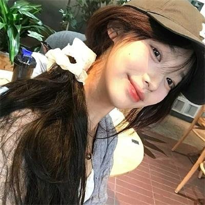 黑影窥窗
